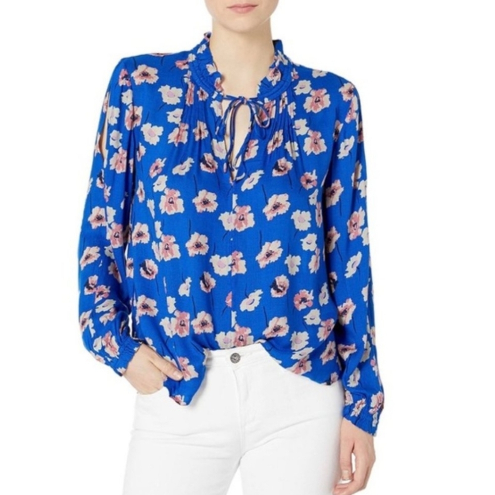 ☆ LUCKY Cold Shoulder Poppy Blouse